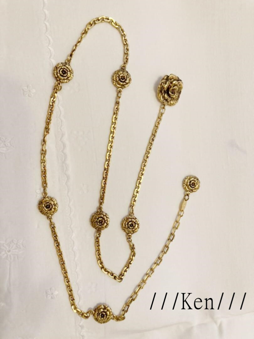 CHANEL Gold CC Belt/necklace w box/tag 80 cm Shop CHANEL Vintage 1980 Double Quilted CC Chain Belt  main image 4