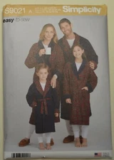 Simplicity-9021 - Child's, Teens' and Adults Reversible Robe and Belt