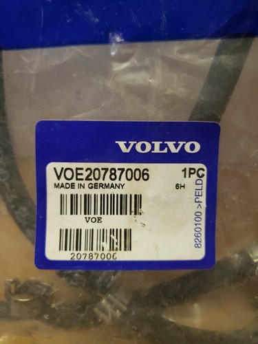 Volvo L45B INJECTION VALVE PIPE KIT...NOS... VOE20787006 - Picture 2 of 4