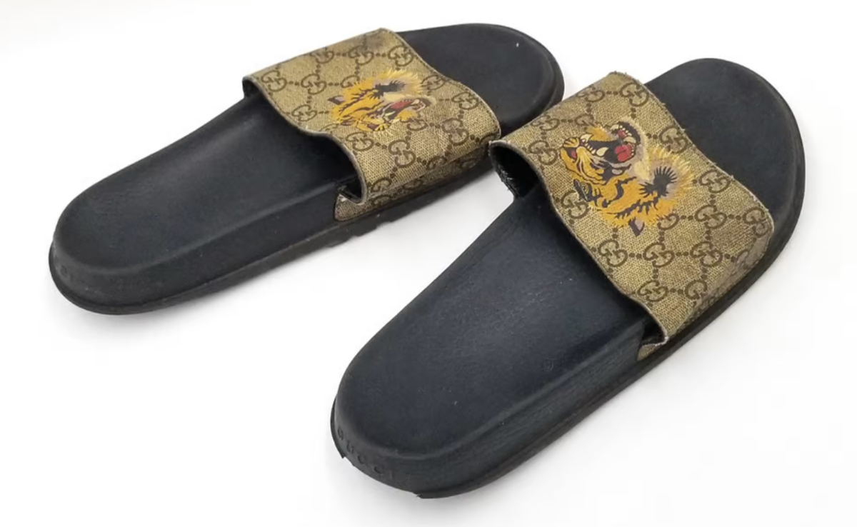 gucci slides supreme tiger print Gucci GG Supreme Tiger Slide Sandals Beige Size 6 US main image 4