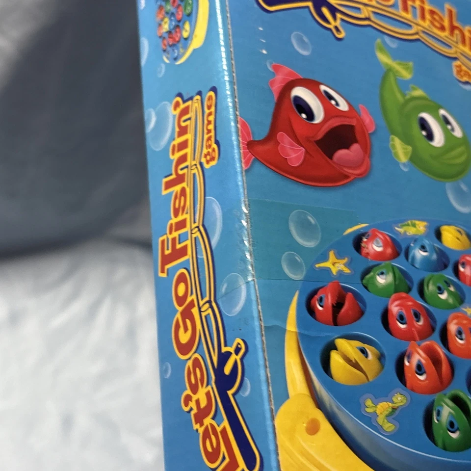 Pressman Let's Go Fishin' Game 1-4 Players Ages 4+ Fast-Action Fishing Game! NEW - Image 4 of 4