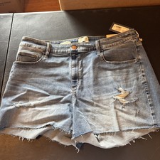 NWT Women's High-Rise Long Denim Shorts - Universal Thread Size 20