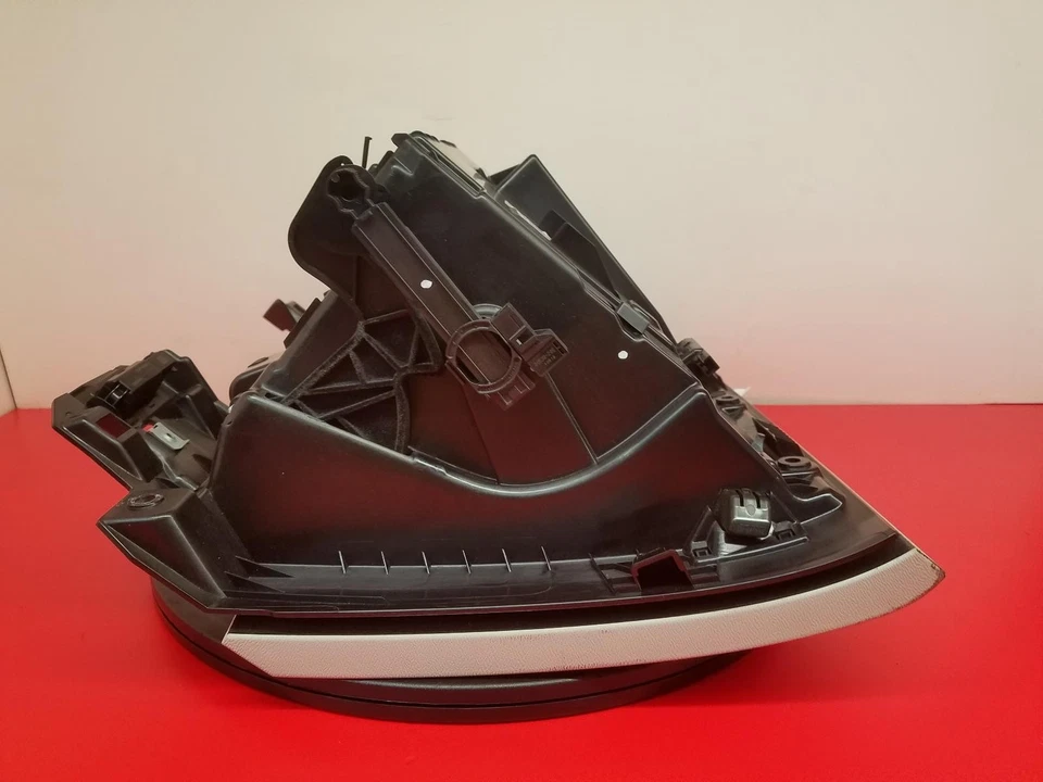 Guantera Volvo V60 2018 31477860 Foto 4 de 4