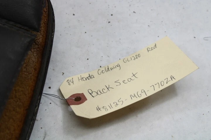 OEM Honda Motorcycle Passenger Seat 1984 Goldwing GL1200A 81125-MG9-770ZA - Image 2 of 4