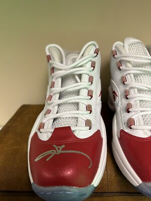 Allen Iverson question mid pearlized red size 9 Size 9 - Reebok Question Mid White Pearlized Red for sale  main image 2