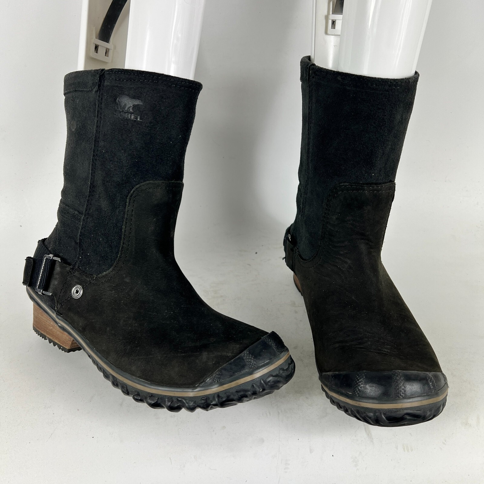 Sorel Slim Shortie Waterproof Leather Boots for Women Size 7.5 Black Mid-Calf NL2107-010