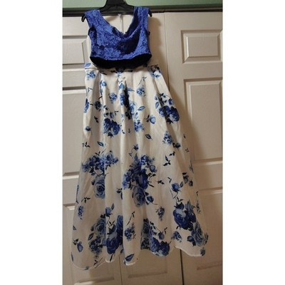 B. Darlin Two-Piece Lace Top and Floral Satin Ball Gown 15W