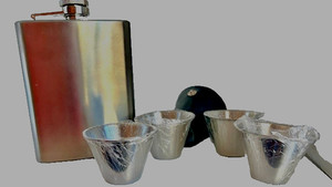 STAINLESS STEEL 7 oz. Flask and 4 Matching Shot Glasses (in case) - SET NEW