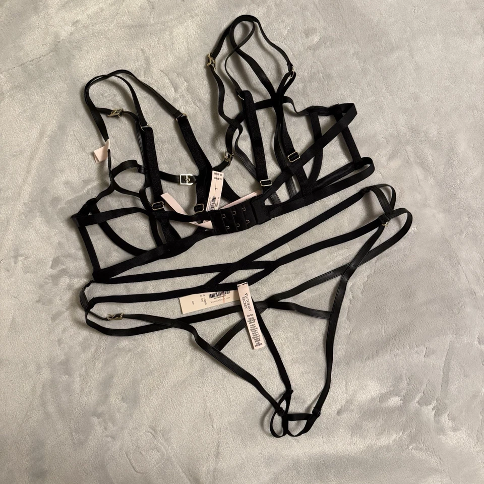 Victoria's Secret очень сексуальный с ремешками хорошо пряжка без подкладки бюстгальтер и соответствующие трусики - Изображение 2 из 4