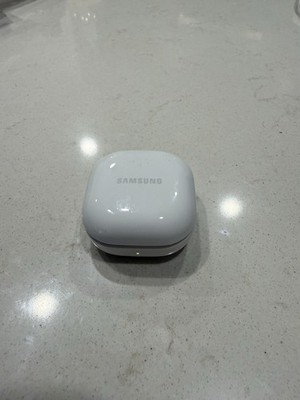 Samsung Galaxy Buds FE SM-R400N ** Selling CHARGING CASE only - White