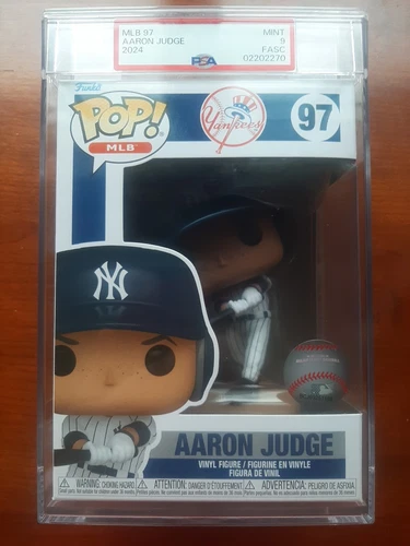 AARON JUDGE / NEW YORK YANKEES FUNKO POP ! PSA 9 (FASC)(MINT)