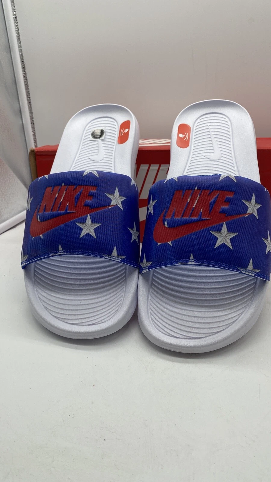 Scarpe Nike Victori da donna taglia 9 rosse bianche blu stelle stampa USA slide