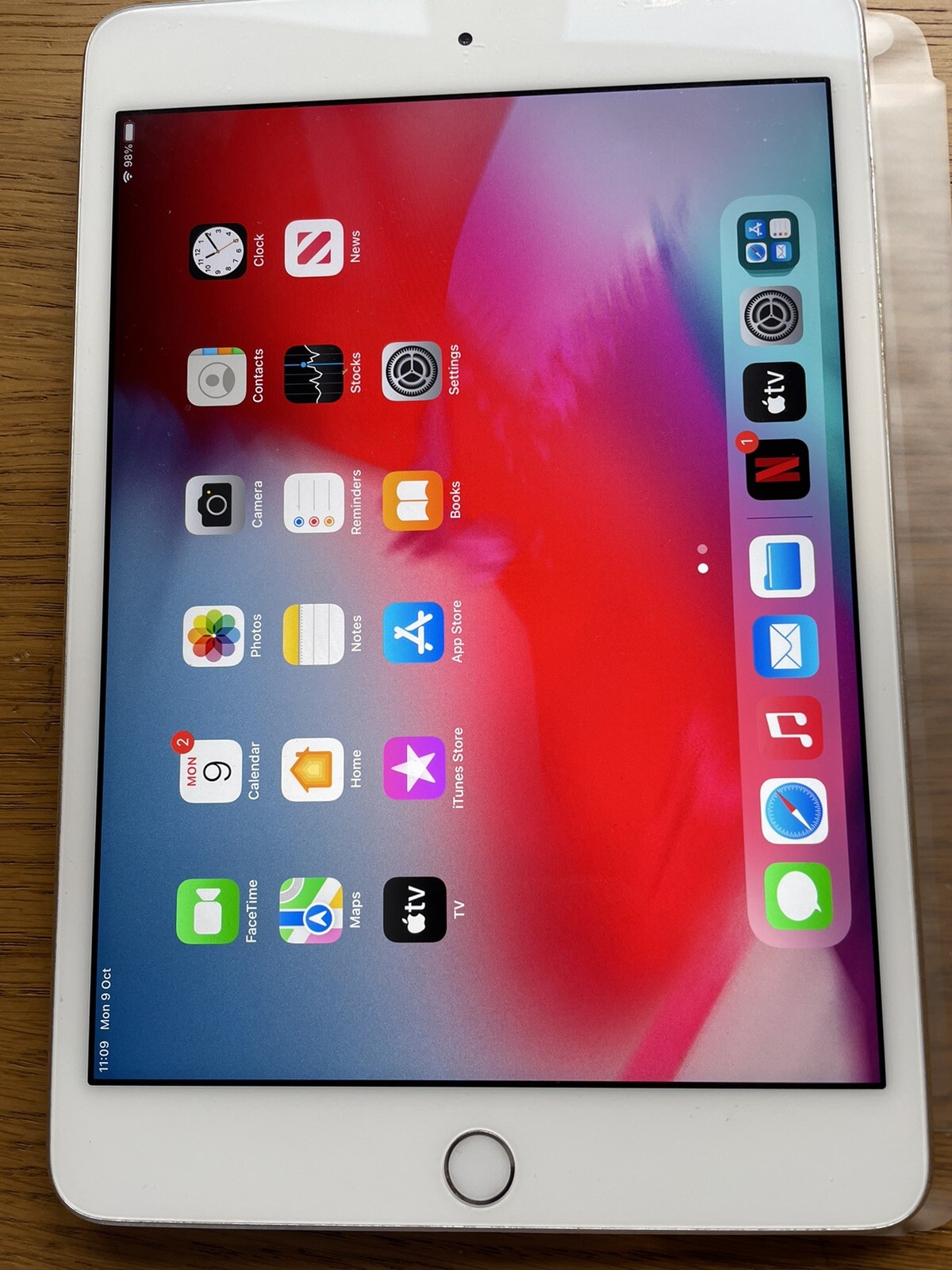 iPad mini4 64GB(Wi-Fi +cecullar)正箱、充電器付き iPad mini - 仕様