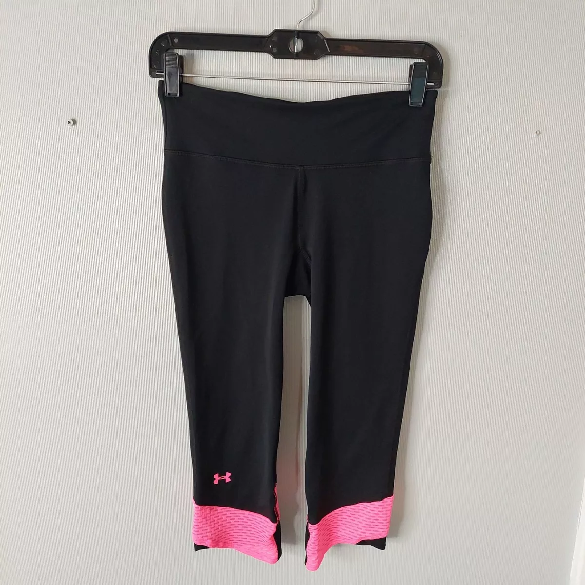 Under Armour Breast Cancer Awareness Pink Ribbon Capri Leggings Size Small