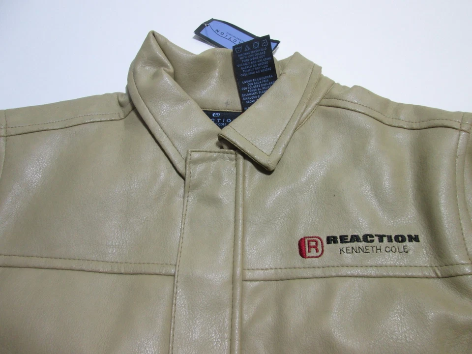 NUEVO CON ETIQUETAS Kenneth Cole Reaction Jóvenes Niñas Talla 6 Imitación Cuero Beige Prendas exteriores Foto 4 de 4