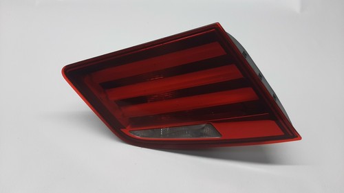 2012 BMW 5 F10 535I USA Linke Seite Heckklappen-Rücklicht 63217203225 7203225