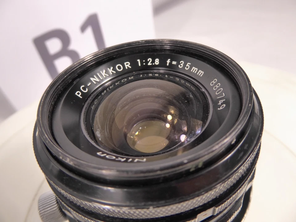 Nikon PC 35mm F2.8 Nikkor Shift Manual Focus Perspective Control Prime Lens - Image 3 of 4