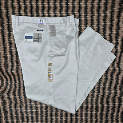 Dockers Khaki Signature D3 Classic Fit Pant Men 38x34 Pleated Comfort Waist  NWT