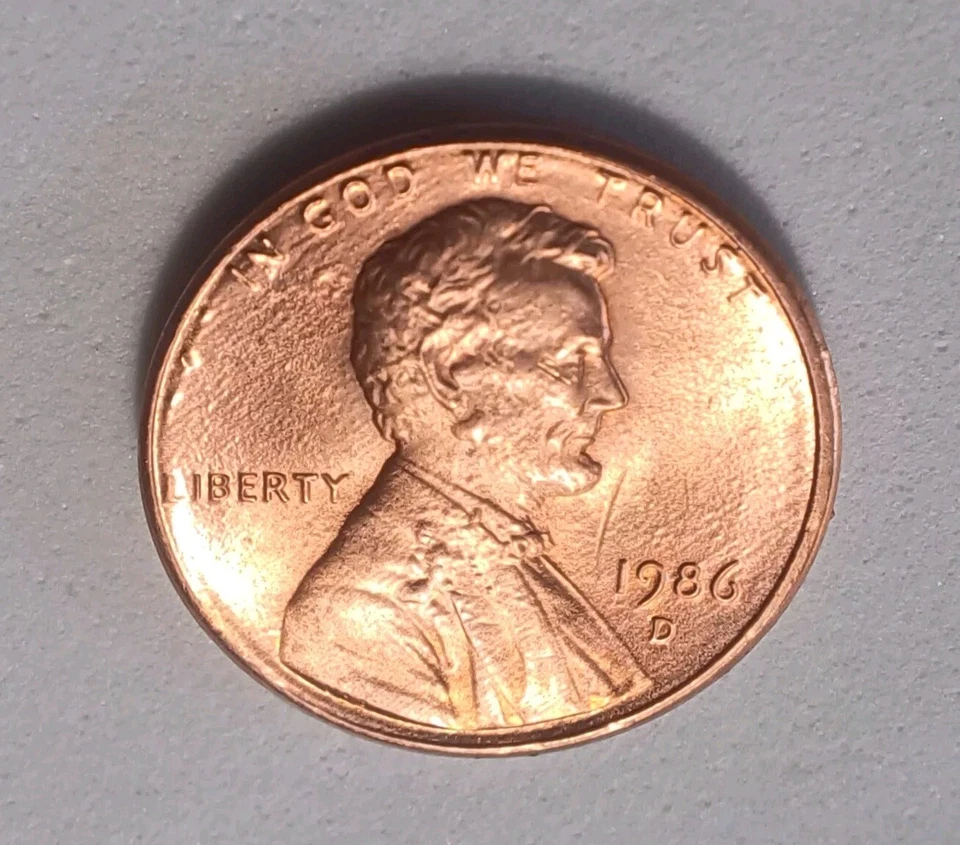 Uncirculated 1986 D Rare Beautiful Unique Error Coin Lincoln Memorial Cent - Image 3 of 4