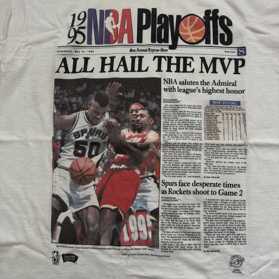 Vintage 1995 NBA MVP David Robinson San Antonio Spurs Newspapers Shirt Sz Large - Image 2 of 4