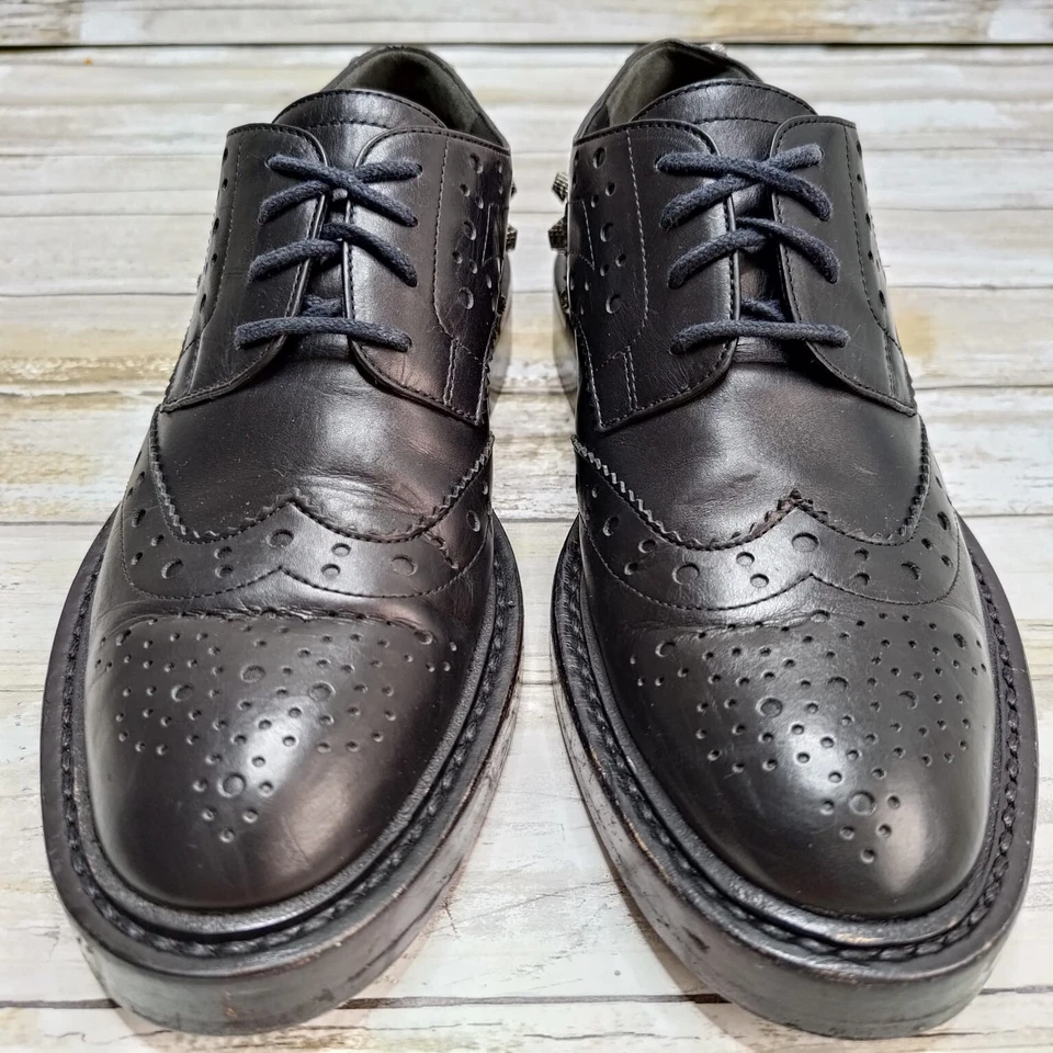 Balenciaga Woman’s Black Leather Studded Wingtip Brogues Size 7 US - Image 2 of 4