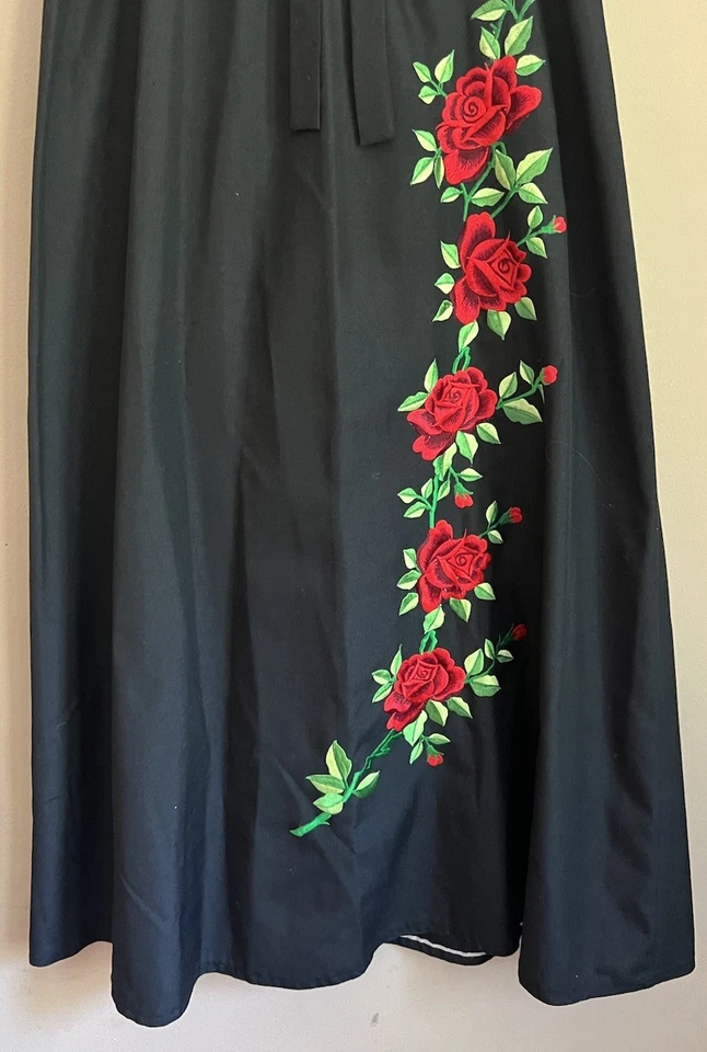 Vintage Maxi Skirt Wrap Black Red Rose Embroidered 60s 70s Small 4 6 - Image 4 of 4
