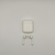 Apple Airpods 1st Gen With Lightning Case A1602 Working.