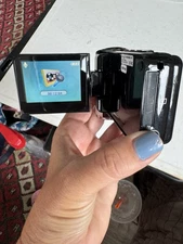 VuPoint 5.0 MP Digital Video Camera DV-M5056-VP