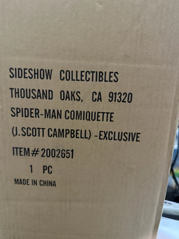 Sideshow Collectibles: Estatua de Spider-Man exclusiva de J. Scott Campbell Foto 3 de 4
