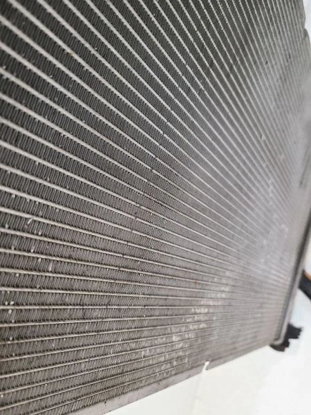 2010 2011 MAZDA 3 Radiator Standard Emissions LF8B1520Y Foto 2 de 4