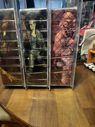Alien 3 complete set of 3 Neca action figures - Picture 3 of 8