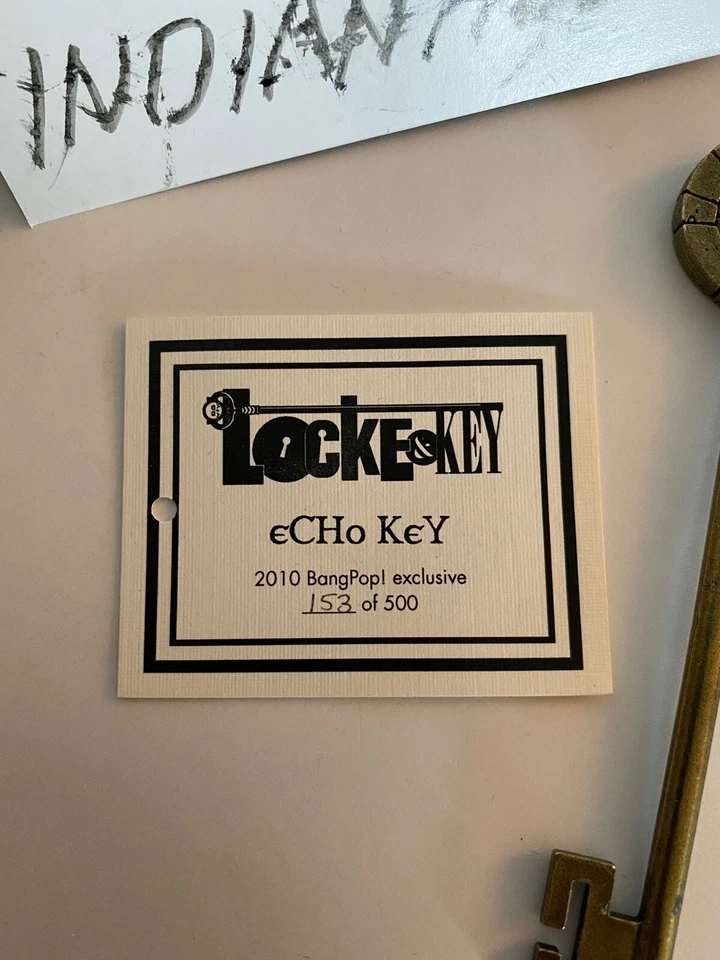 Locke & Key Echo Key 2010 BangPop! Exclusiva réplica de Netflix 153 de 500 rara Foto 2 de 4