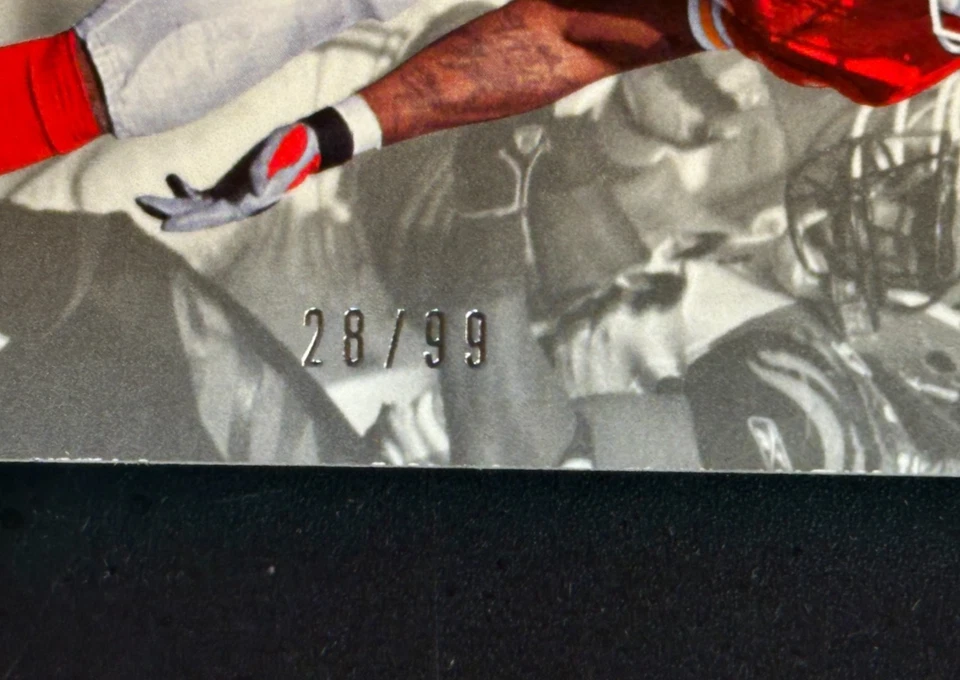 Larry Johnson 2006 Fleer Ultra Platinum Medallion SP #97 Kansas City Chiefs /99 - Image 2 of 3