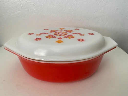 Vintage Pyrex Friendship 045 Red Birds 2 1/2 Qt Casserole w/ milk glass LID