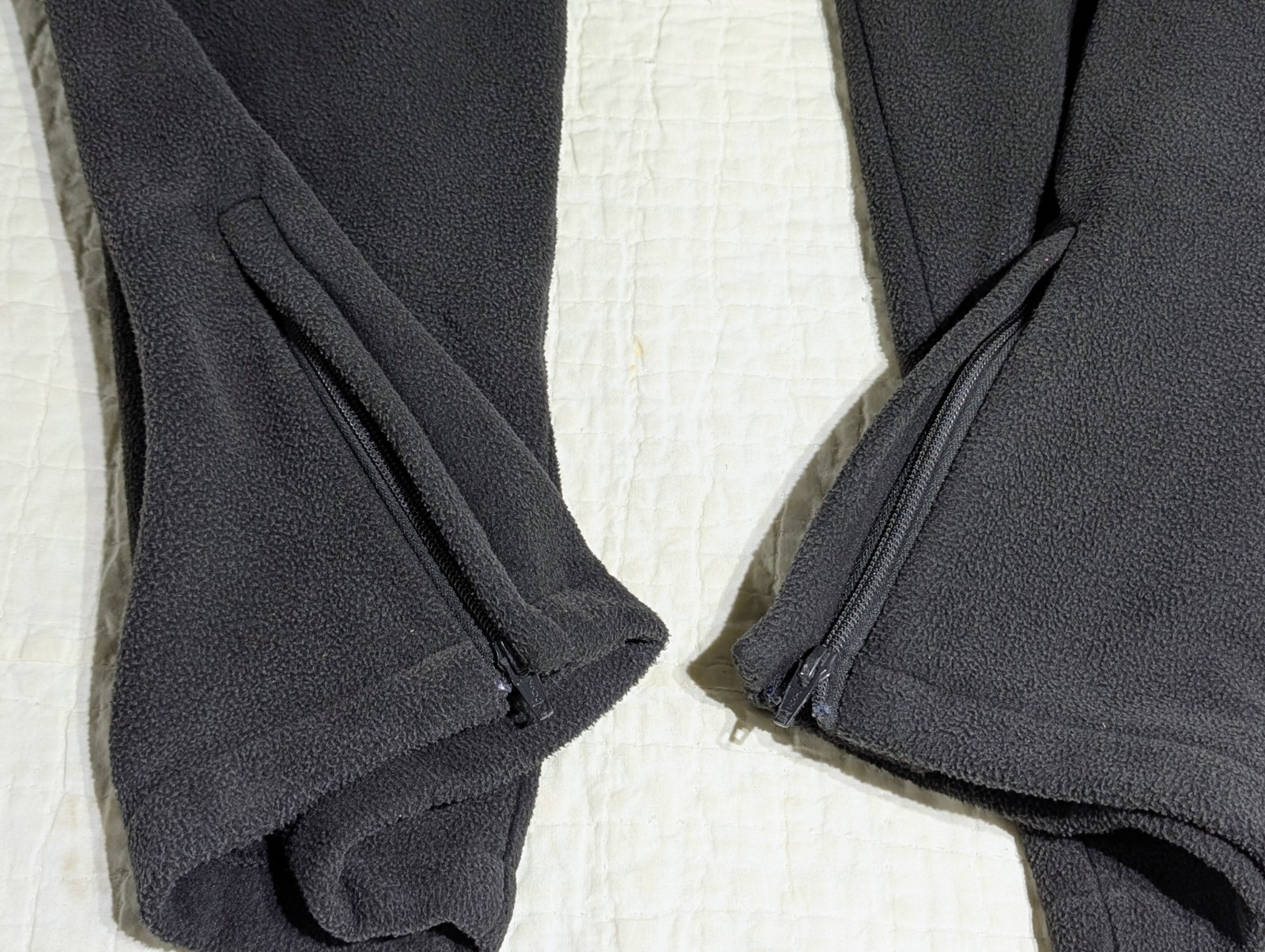 Yeezy YZY x GAP H10 Polar Fleece Pants Black - Size M Medium BRAND NEW Zip Cuffs thumbnail 5