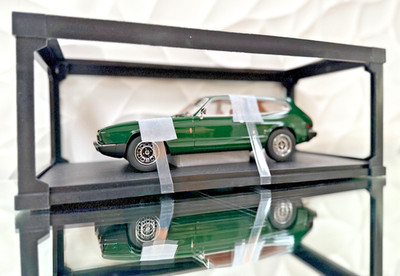 1/18 Cult Scale Models Reliant Scimitar GTE Green