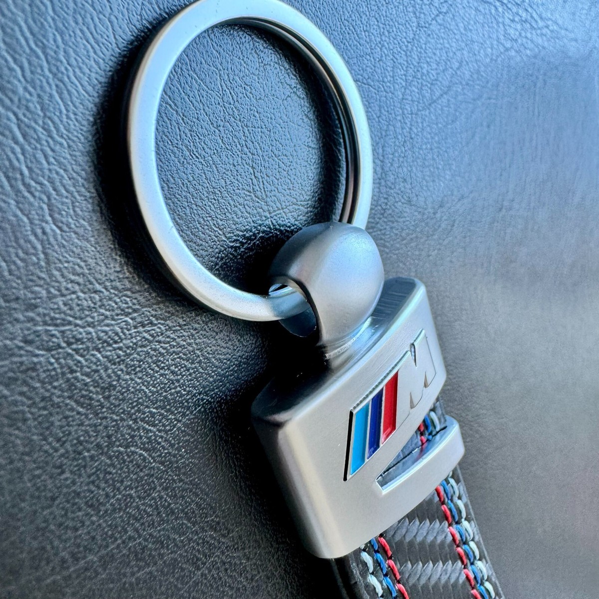 Find BMW M Sport Metal Carbon Fibre Keyring Luxury Keychain High Quality KeyRing In MO, United - Foto 7