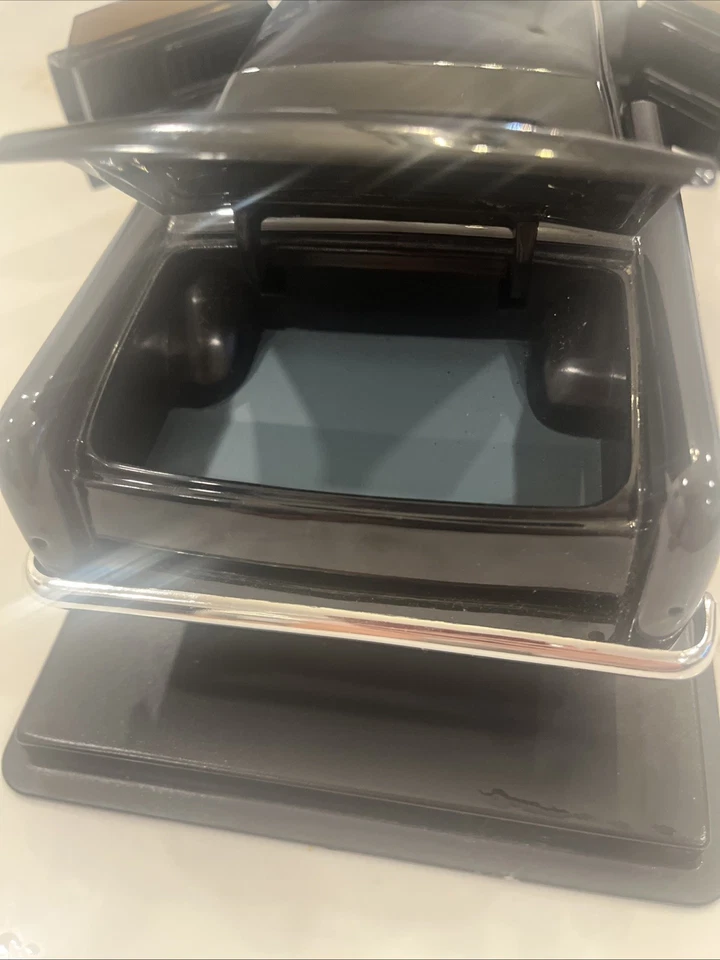 Película de terror 1/18 Ertl George Barris 'The Car' de 1977 con soporte (sin caja) Foto 4 de 4