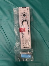 DIRECTV RC66RX / LOT OF 1 IR/RF UNIVERSAL REMOTE CONTROLS / BATTERIES INCLUDED
