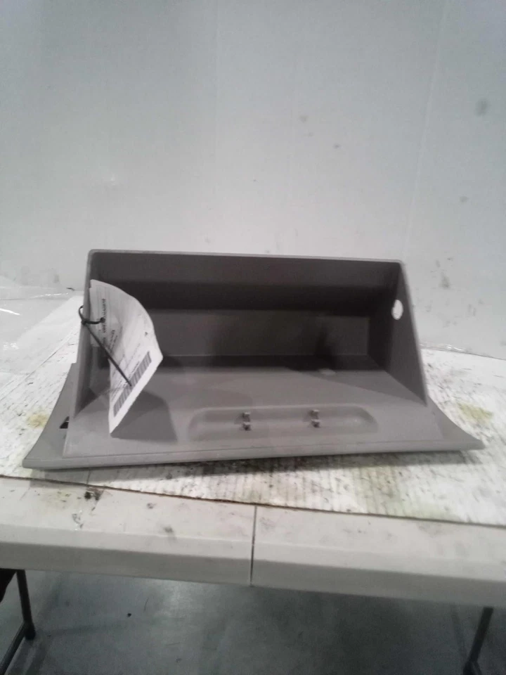 Hyundai Sonata 2016 puerta guantera azul fabricante de equipos originales usada 134 k millas NJ25-20994-512222 Foto 2 de 4