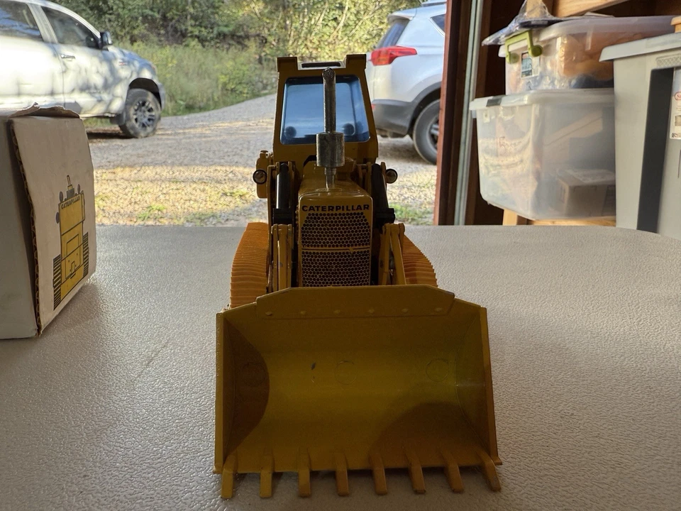 CAT 941 Kettenlader Die Cast Toy - Image 4 of 4