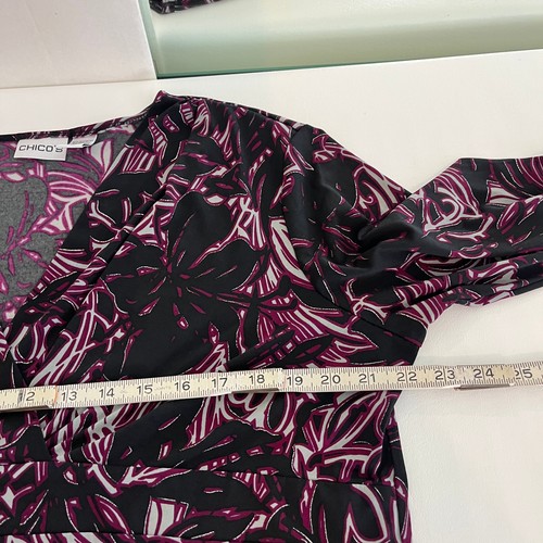 Blusa Top Chico's Mujer Talla XL Púrpura Negra Floral Cuello en V Plisada Manga Larga - Imagen 6 de 8