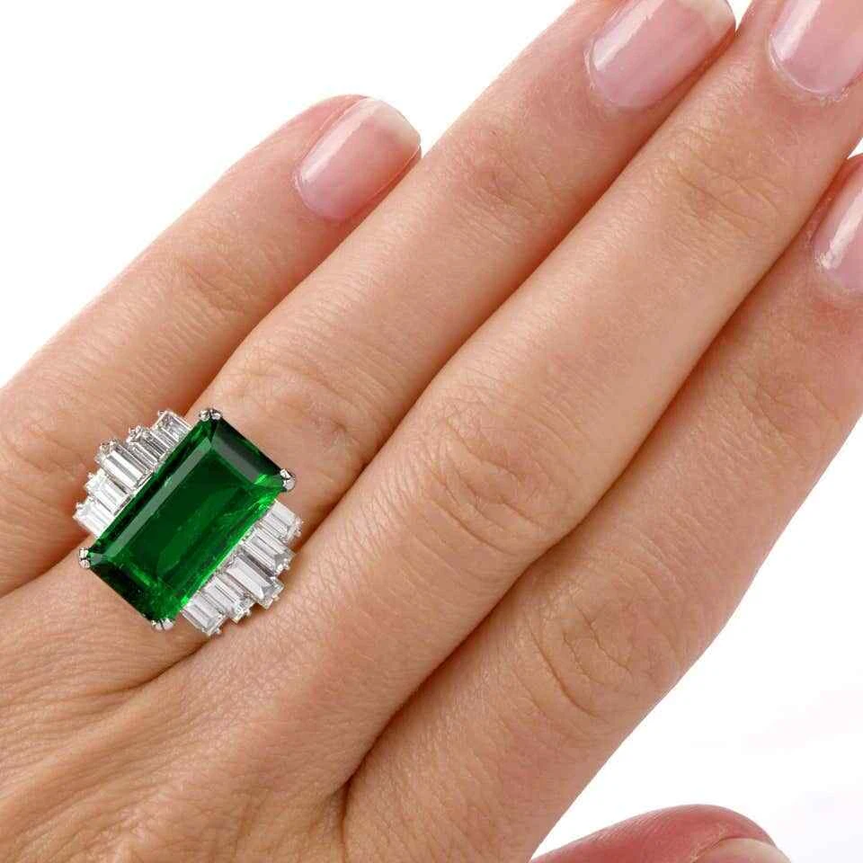 Редкое колумбийское кольцо ручной работы с изумрудом огранки 6,48 карата с фианитом багетной огранки - Изображение 3 из 4