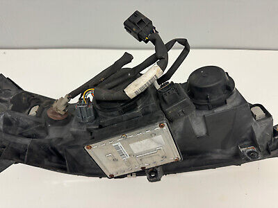2004 S60 V70 XC70 Left Xenon HID Headlight Assembly 30655955 2004 S60 V70 XC70 Left Xenon HID Headlight Assembly 30655955