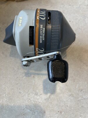 Zebco 202 Closed Face Spin Casting Fishing Reel | eBay