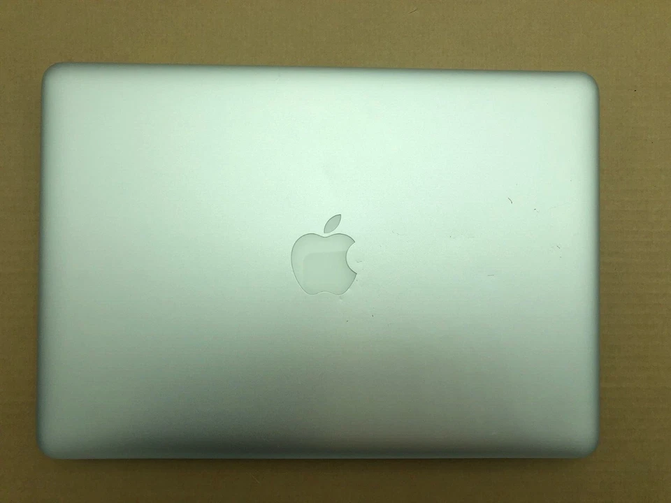 Apple MacBook Pro 13" 2011 · i5 · 4GB · 750GB, photo 1 of 3
