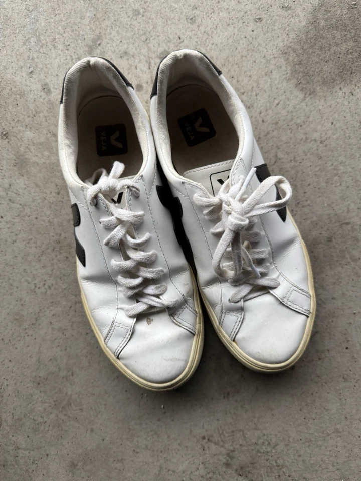 Veja Esplar Low White Black Women's Size 8 Leather Lace Up Shoes Sneakers - Image 4 of 4