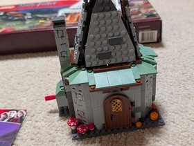 LEGO ** Harry Potter ** Hagrid's Hut #4838  ** Pre-owned As Is