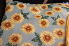 FLEECE BLANKET/THROW HAND MADE-58" x 88"-MINT GREEN FLORAL-NEW-Dual Layers