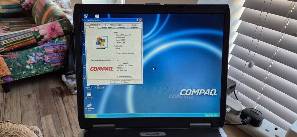 Compaq Presario 2500 Laptop Vintage Retro - Image 3 of 4